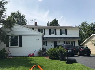 2554 Lafayette Dr, University Heights, OH 44118