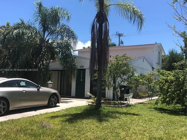 1374 NE 176th St #3, Miami, FL 33162