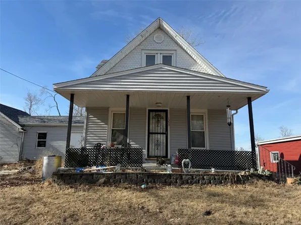 1333 42nd St SE, Cedar Rapids, IA 52403