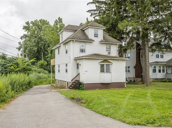1209 Ridge Rd, Webster, NY 14580