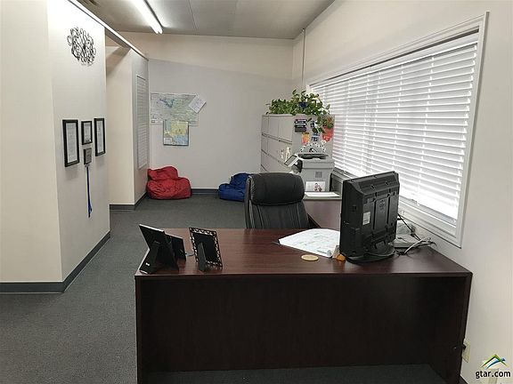 4th image of 13388 Fm 849 Suite C