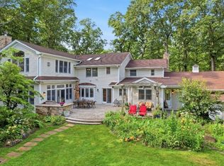 200 Valley Dr, Watchung, NJ 07069