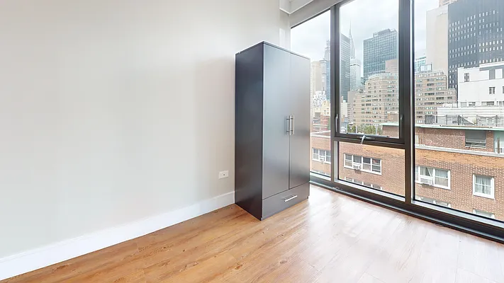 Rented by Bond New York | media 10