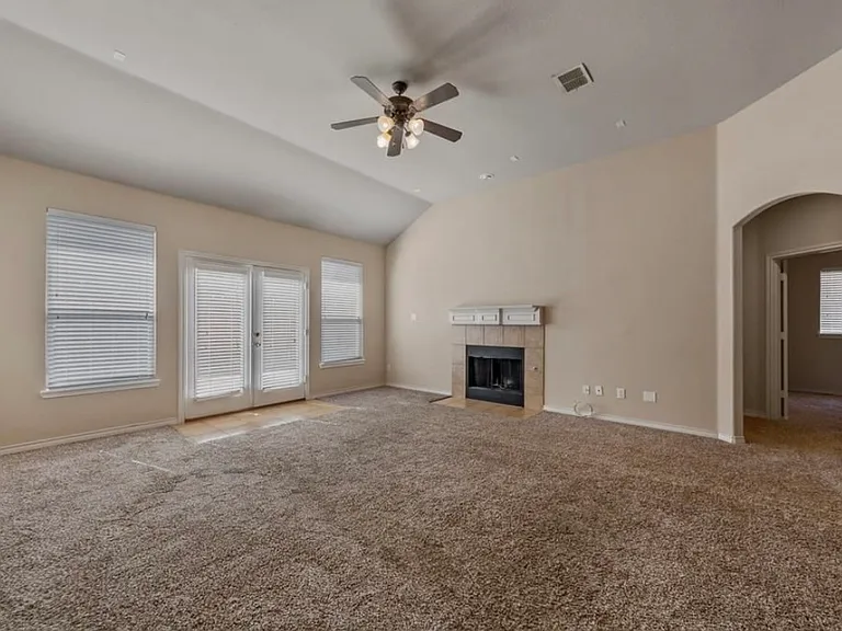 2748 Bay De Vieux Dr — Photo 10
