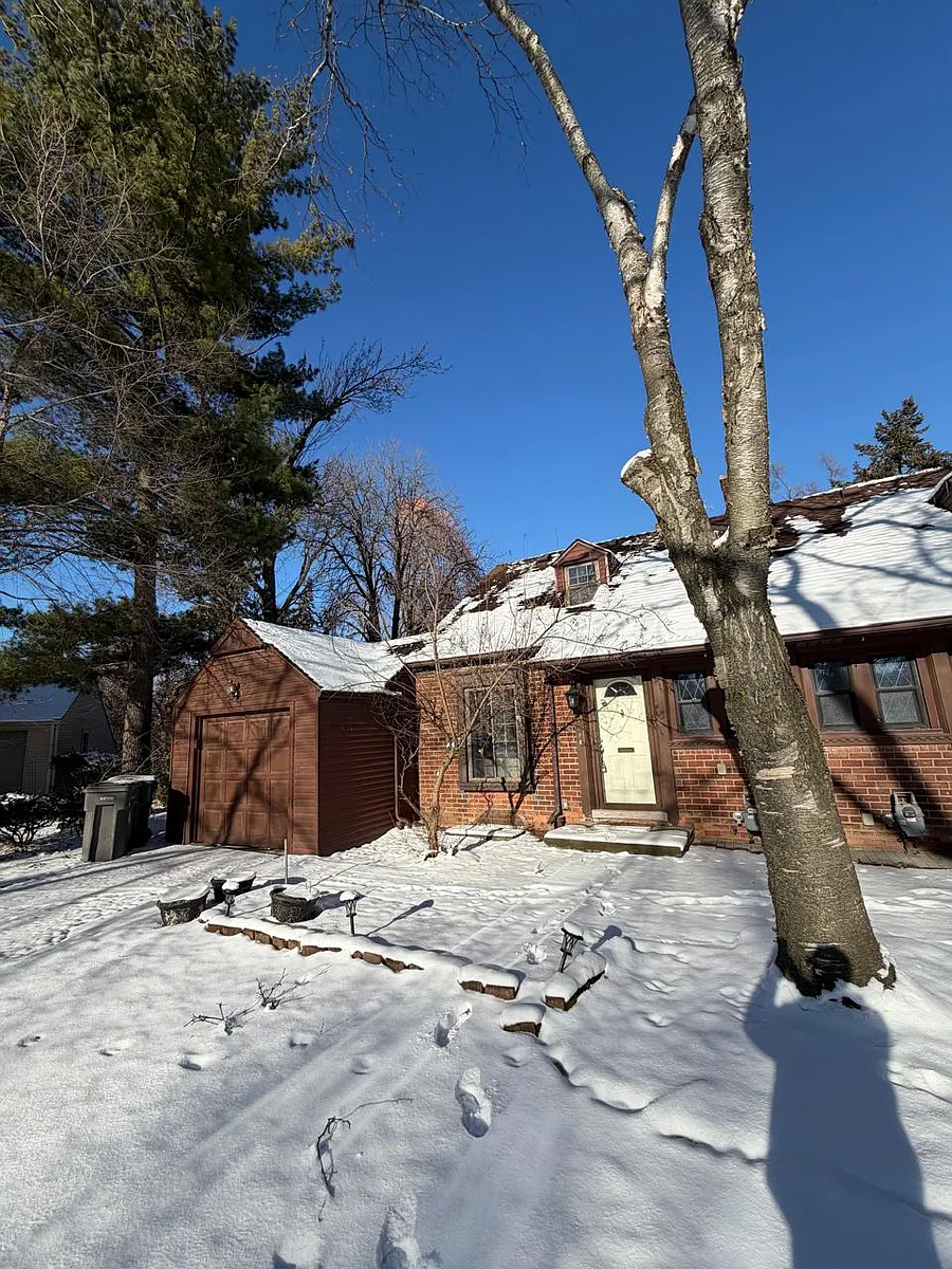 Building Photo - 13 Abbott Ln