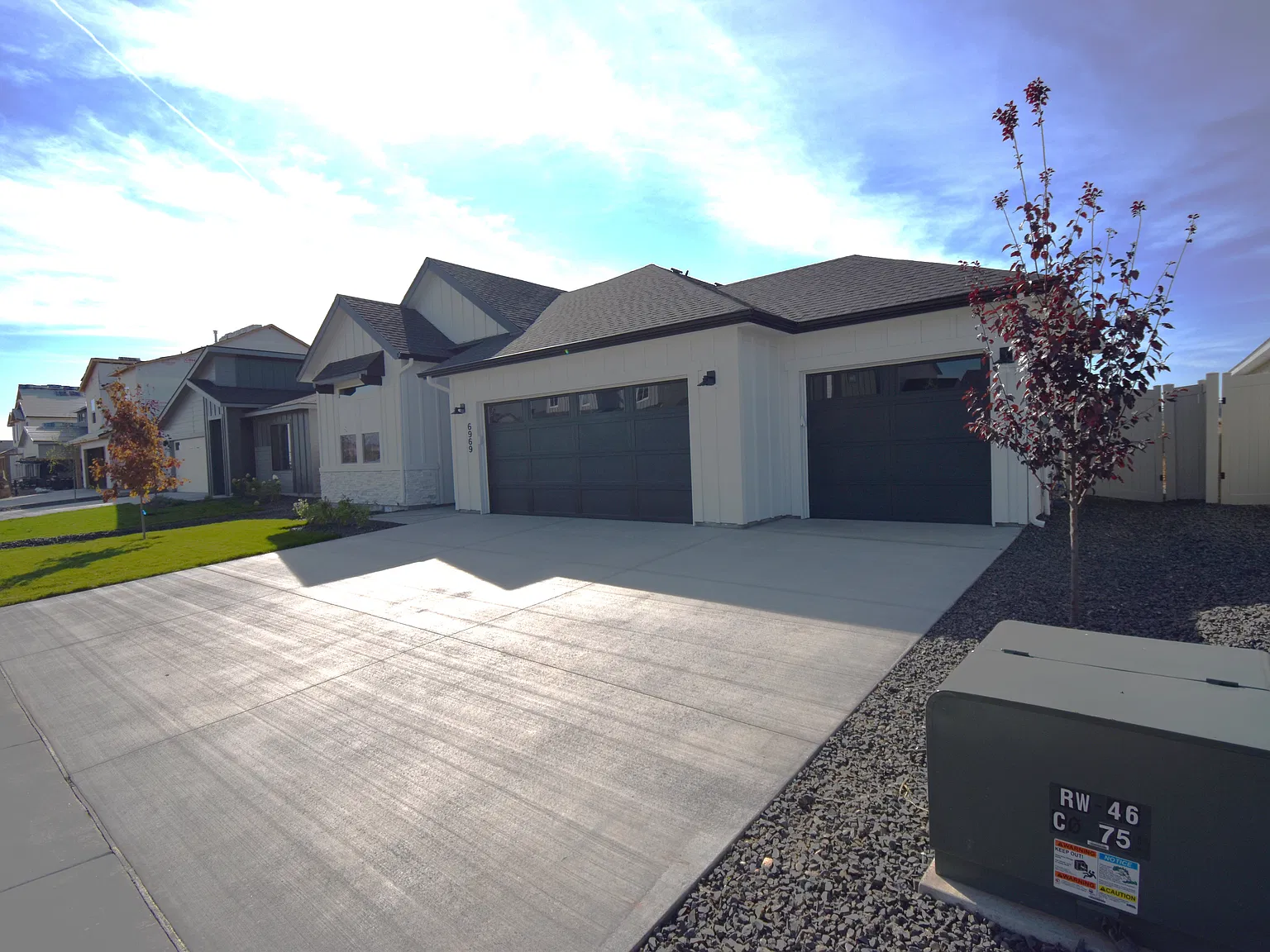 4 bed, 2126 sqft, $2,695 — Photo 2