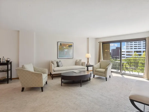 1200 Nicollet Ave #609, Minneapolis, MN 55403