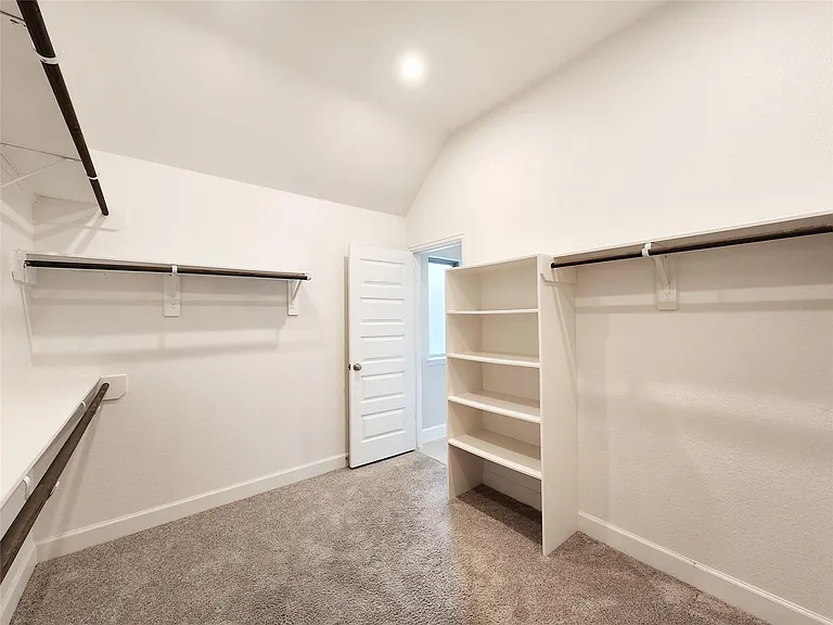 18935 Rosewood Terrace Dr — Photo 33