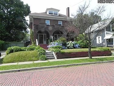 2nd image of 1066 Ackley St