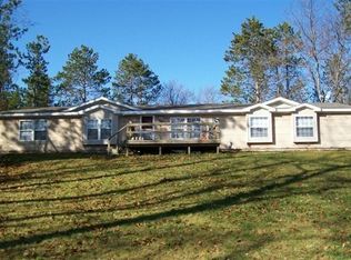 1956 W Slater Rd, Indian River, MI 49749