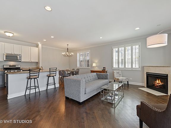 2nd image of 2217 N Oakley Ave APT 1S