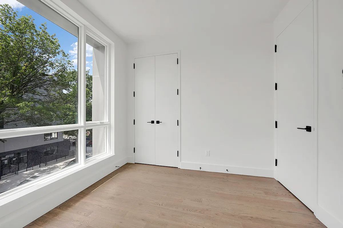 Building Photo - 2909 Albemarle Rd #4R
