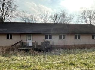 8312 E Ivy Blvd, New Carlisle, IN 46552