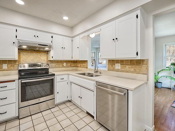 4th image of 5505 Cottage Ave
