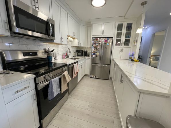 55 Longwood Ave #50-211