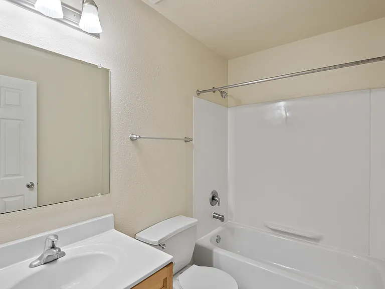 Glenn Forest - Liberty Military Housing — Photo 23