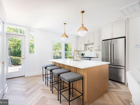 5th image of 5317 7th St NW