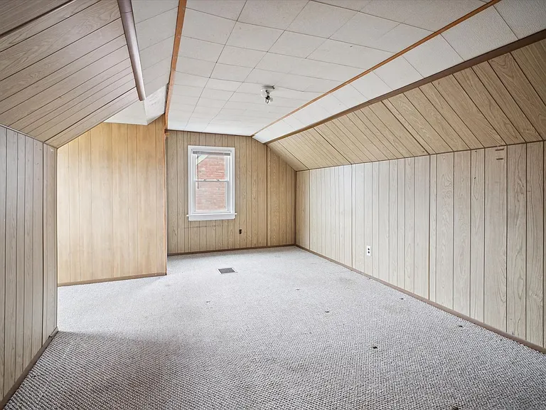 14416 Krems Ave — Photo 27