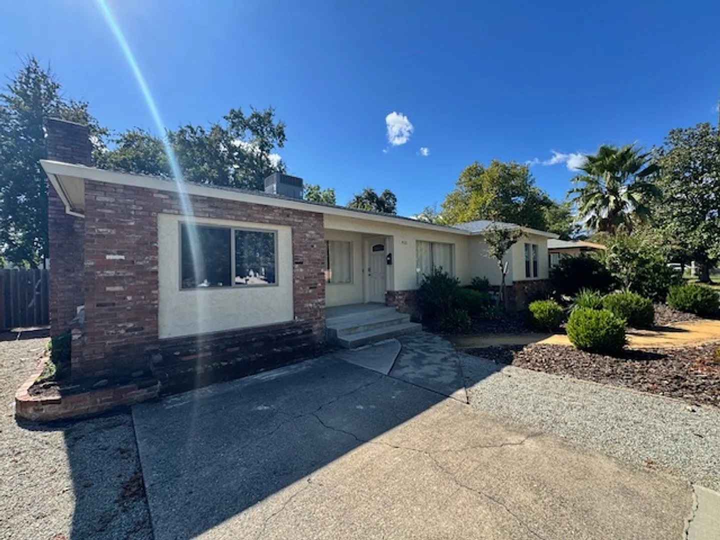Charming Updated 4-Bedroom Home in the Garden Tract Hardwood Floors, Central Air, 2-Car Garage + ... — Photo 3