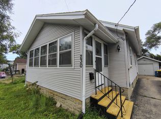 230 Sheridan Dr, Loves Park, IL 61111