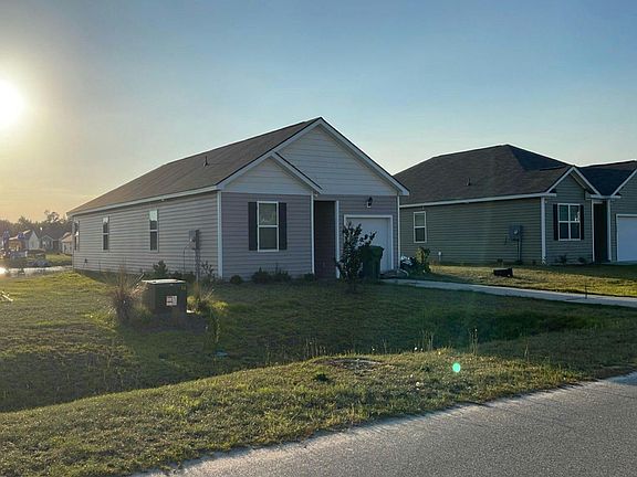 3rd image of 2024 Eastpark Dr
