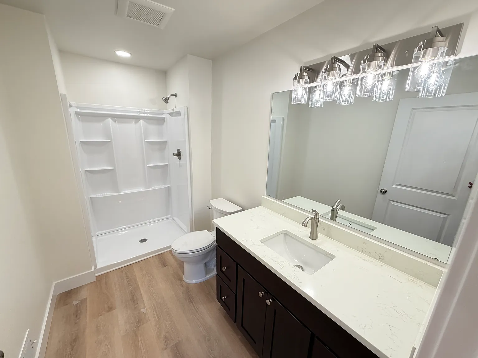 3 bed, 1550 sqft, $2,295 — Photo 4