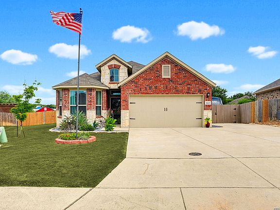 2nd image of 1612 ALVIN CIR