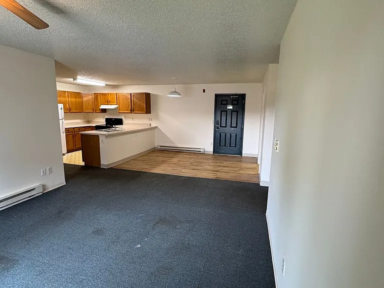 90 E Gridley Ave — Photo 51