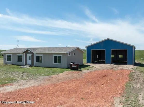 549 125th Ave NW, Grassy Butte, ND 58634
