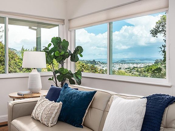 4th image of 36 Los Robles Drive