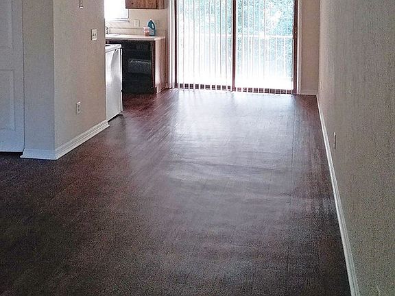 4th image of 510 SE 11th St APT B