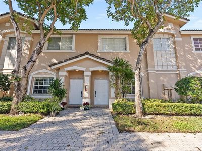 5791 NW 116th Ave APT 111, Doral, FL, 33178