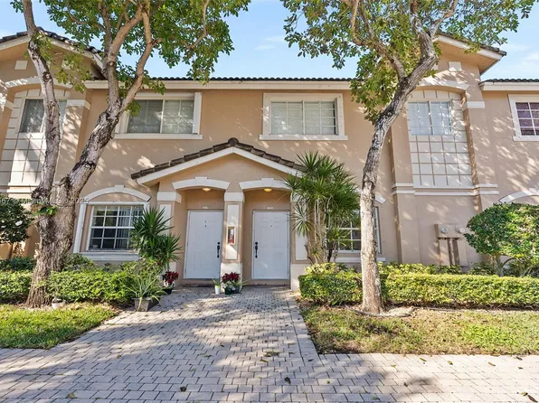 5791 NW 116th Ave APT 111, Doral, FL 33178