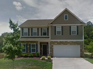 332 Royal Windsor Dr, Midland, NC 28107