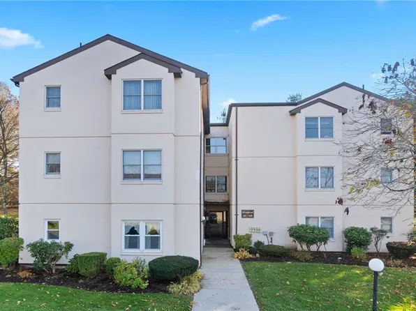 185 Manville Hill Rd APT 102, Cumberland, RI 02864
