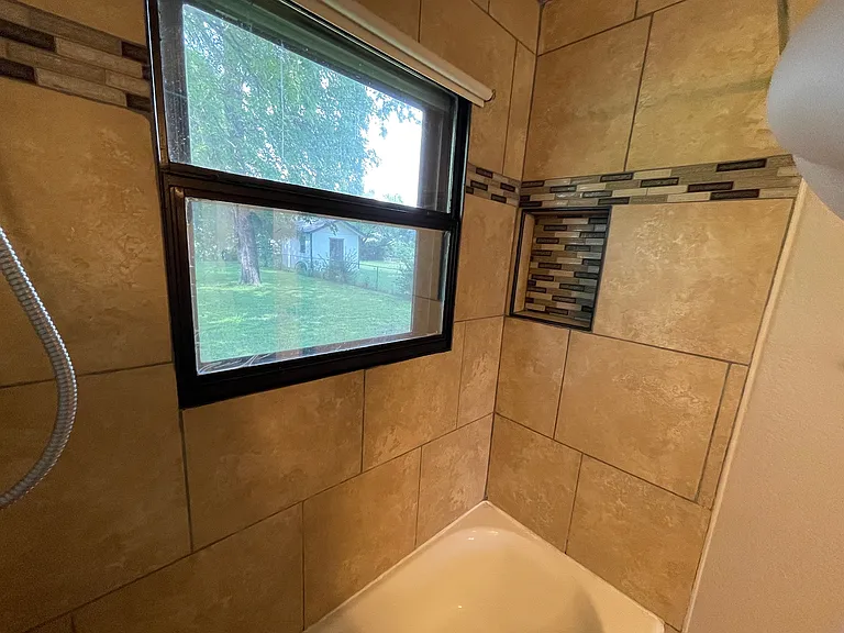 4749 Laverda Dr — Photo 40