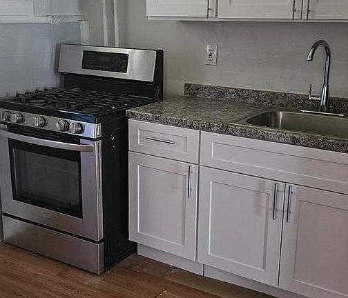 4th image of 43 Laurel Ave