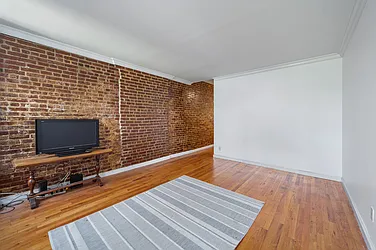 Rented by Cooper & Cooper Real Estate