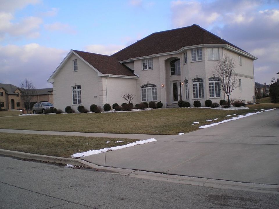 2nd image of 3710 Lismore St