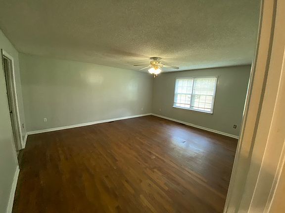 4th image of 39 Franklin Rd #B
