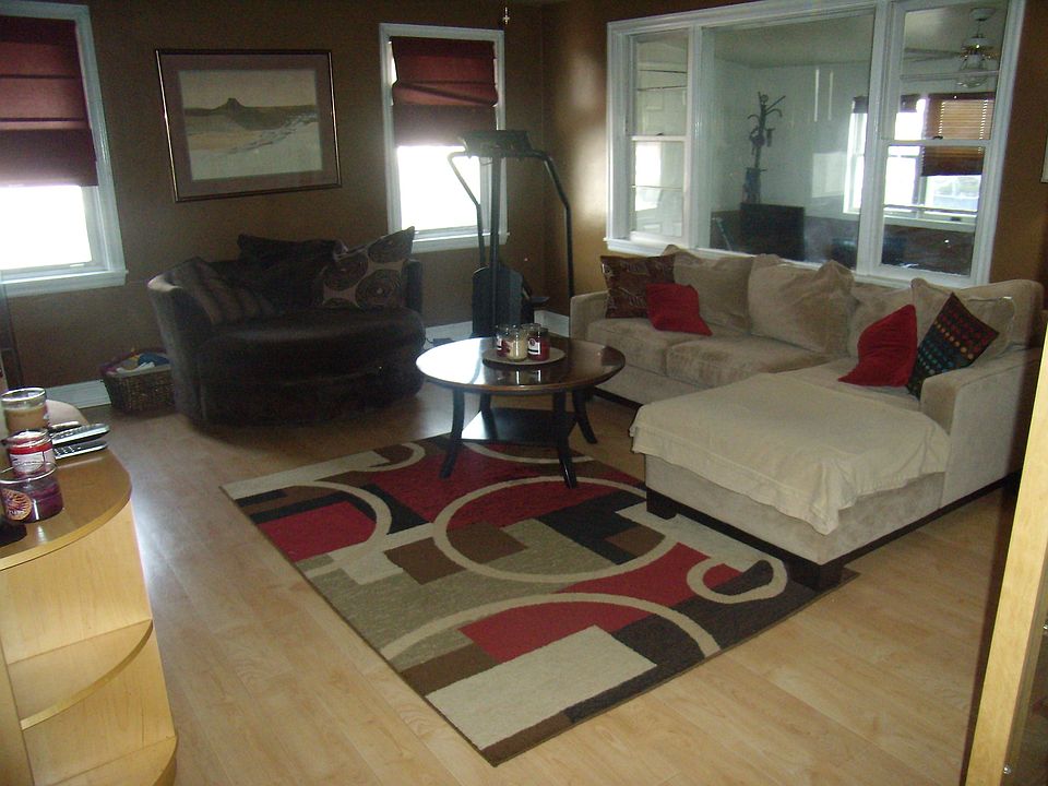 1st image of 3131 W Court Ave