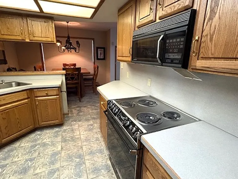 165 Holly Tree Cir — Photo 3