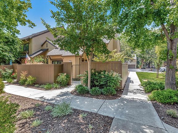 4th image of 2032 Donovan Ct