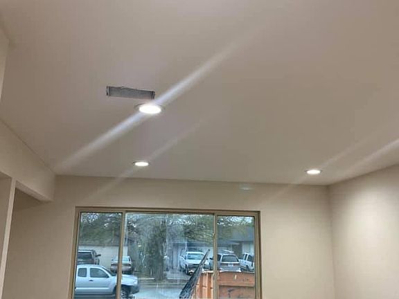 5th image of 2714 Scottsdale Dr