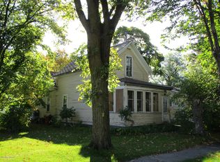 218 2nd St NE, Barnesville, MN 56514