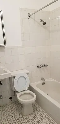 Rented by JMK Realty | media 6
