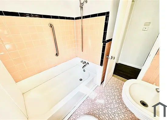 15692 Manning St — Photo 11