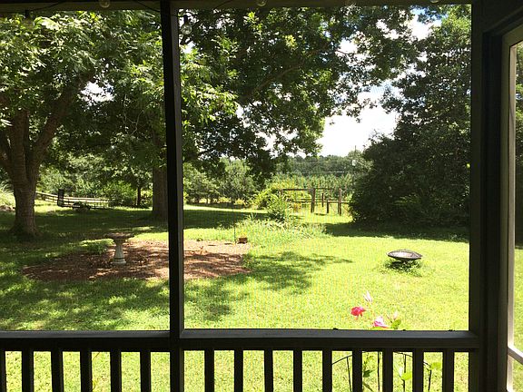 3rd image of 4376 Haynes Cir