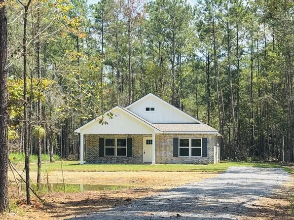 20 Global Ln, Picayune, MS 39466