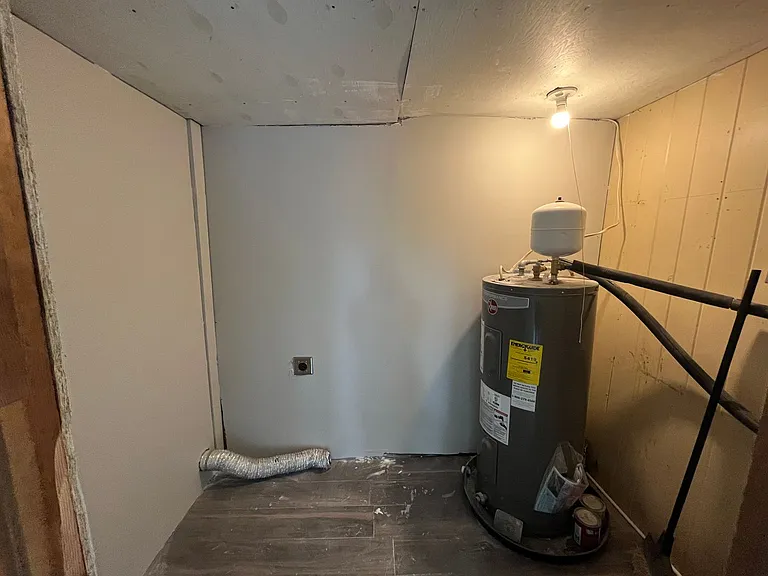 4322 Banks Dr — Photo 16